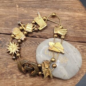 Prairie‎ cottagecore farming homestead charm bracelet vintage B3117